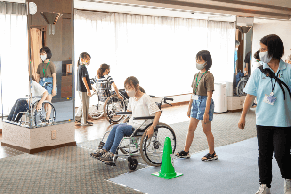 しあわせの村車椅子体験